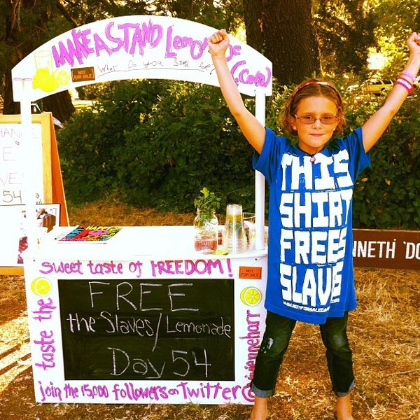 Vivienne Harr's lemonade stand